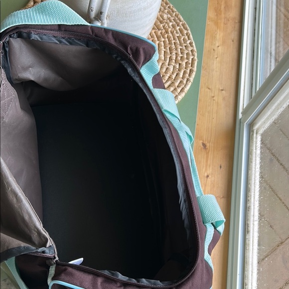 Adidas Brown and Blue Travel Bag with Sporty Design - Picture 9 of 9